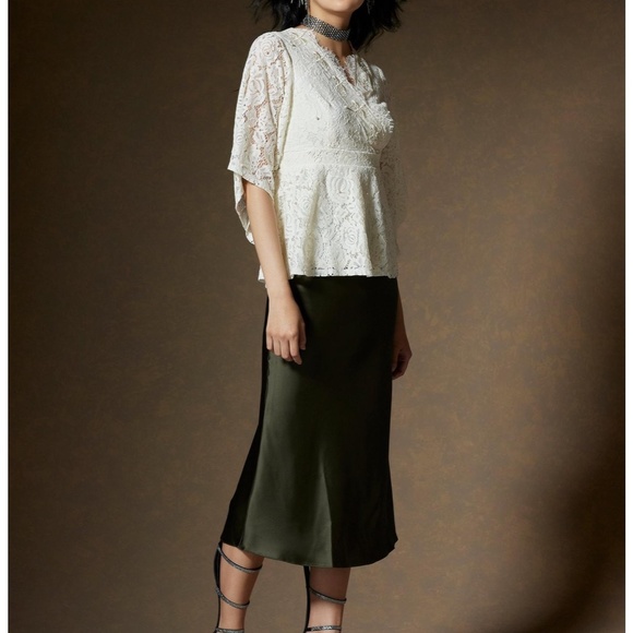 ISO Her Universe Padme top - Picture 2 of 3